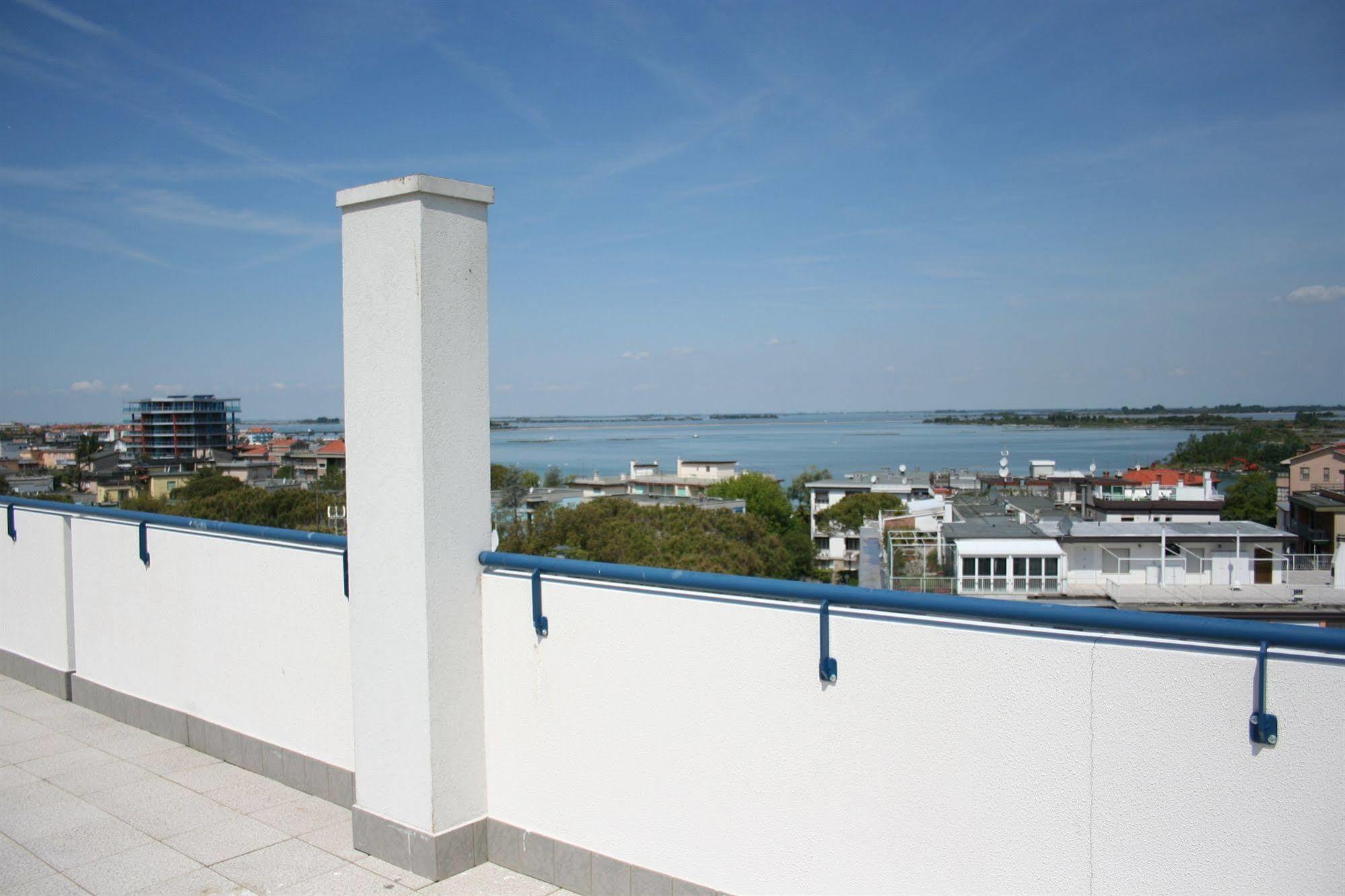 Apart Hotel Atlantic Grado Exterior foto